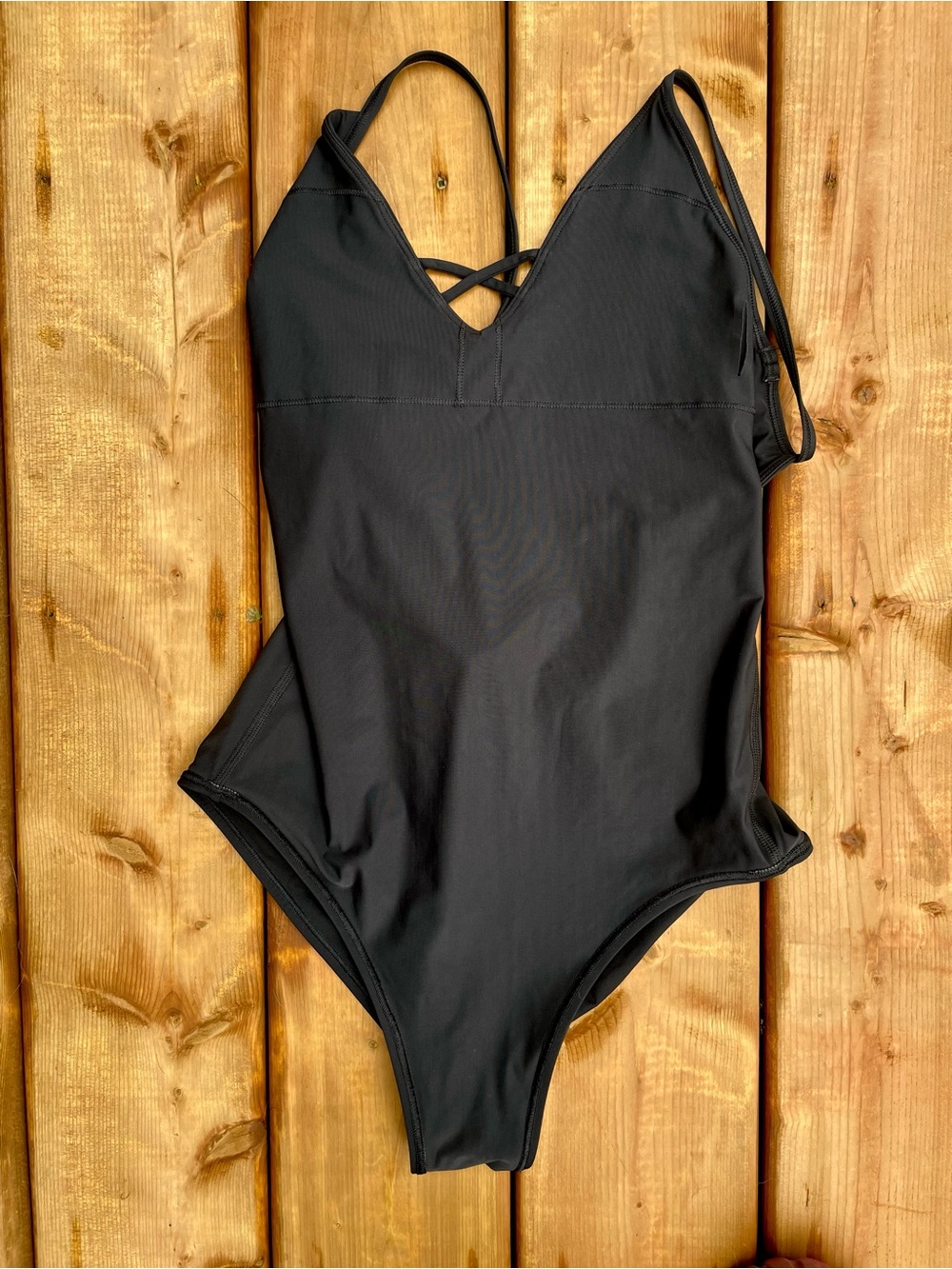 Lululemon Shoreline One Piece, Black, Size 6